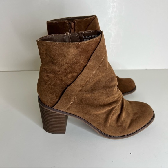Target Fall Ankle Booties Tan Suede 9.5 - Picture 4 of 7